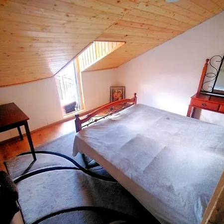 Attic Апартамент Варна