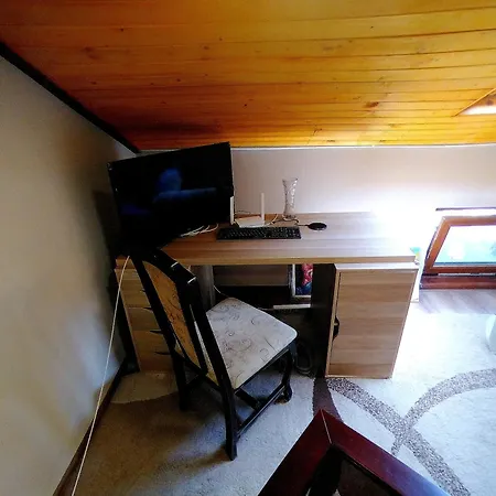 Апартамент Attic
