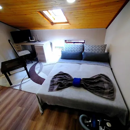 Attic Апартамент Варна