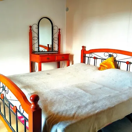 Апартамент Attic